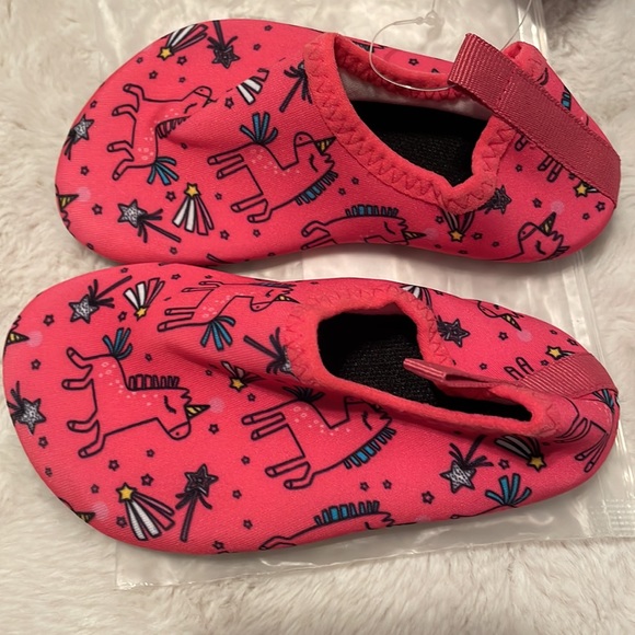 Toandon Toddler water shoes size 4/5 NWT - Picture 3 of 9